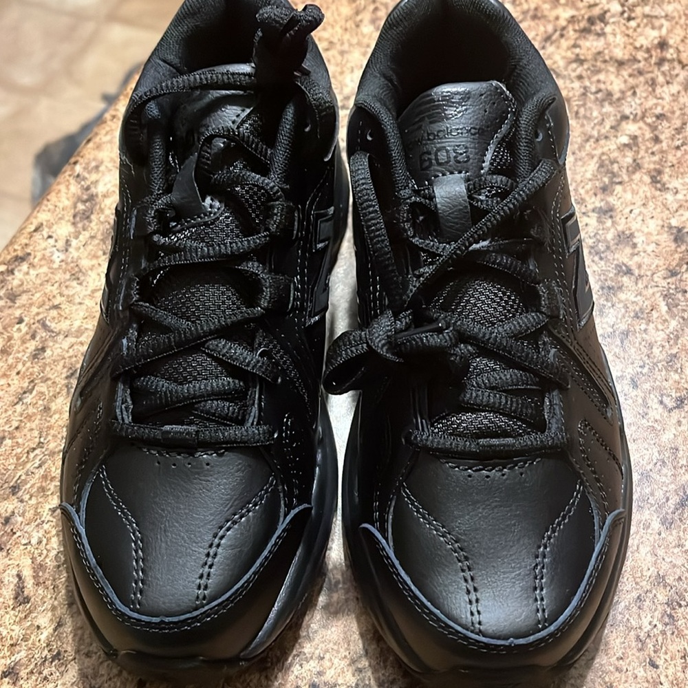 New Balance Men 608 Athletic Sneakers Cross Training Shoes Black Sz 10.5 4E